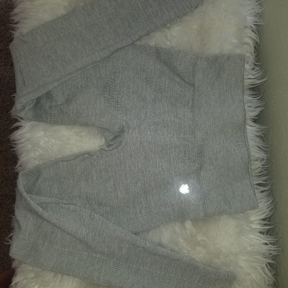 Forever 21 sz S Gray Seamless Leggings